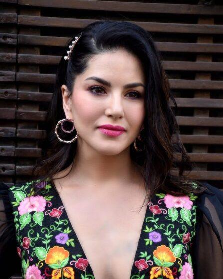 Sunny Leone( Age, Height, Weight, Bio, Wiki, Family, Net Worth & More ...